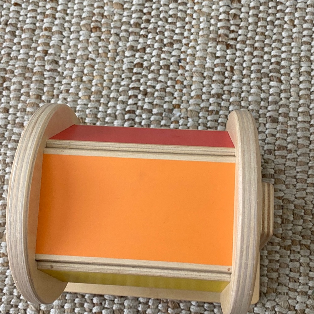 Lovevery Spinning Rainbow - Picture 3 of 5